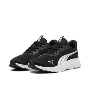 PRODUCT STORY: The FlexFocus Lite Modern is the fastest new model in our PUMA Lite offering. This shoe features our PUMALITE foam technology that is built for lightweight comfort and also provides a sustainable benefit. The upper is highlighted with premium material. Head out for your run and bring it on home. FEATURES & BENEFITS: The upper of the shoes is made with at least 20% recycled materials; SOFTFOAM+: Step-in comfort sockliner designed to provide soft cushioning thanks to its extra thick heel. DETAILS: Lace closure; Progressive upper design; Zoned rubber outsole; Surface type: Road running; Recommended for: neutral pronators.