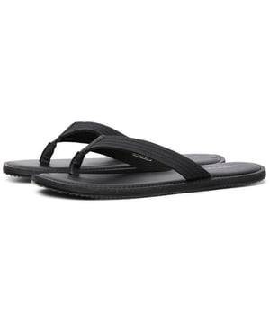 Complete your outfit with cool footwear easy to match with your wardrobe favourites and get ready for anything from everyday activities to weekend outings
