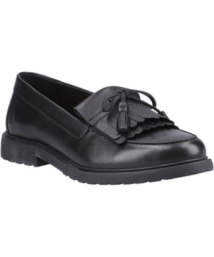 Ein klassischer Loafer aus weichem Leder mit Quastenverzierung, einem weichen Lederfutter und einer gepolsterten Komfortsohle. Der Verity Kiltie ist perfekt für den täglichen Gebrauch.