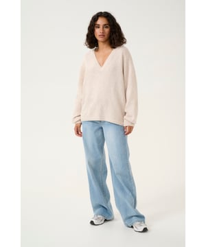 Loose fit,Lange mouwen  Fijne was 30°, niet bleken, niet in de droger drogen, Liggend laten drogen in de schaduw, koud strijken max. 110° C, Droogreiniging  41% Acryl,38% Nylon,12% Polyester,5% Viscose,3% Wol,1% Andere Vezels
