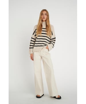 Relaxed fit,Lange mouwen  Handwas, niet bleken, niet in de droger drogen, Liggend laten drogen in de schaduw, koud strijken max. 110° C, Droogreiniging  55% Katoen,40% Polyamide,5% Kasjmier