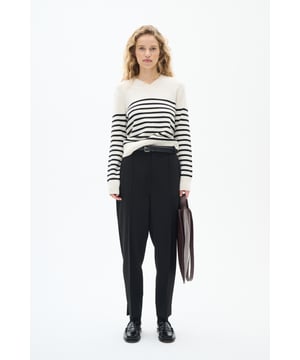Classic fit,Lange mouwen  Fijne was 30°, niet bleken, niet in de droger drogen, Liggend laten drogen in de schaduw, warm strijken max. 150° C, Droogreiniging  100% Katoen