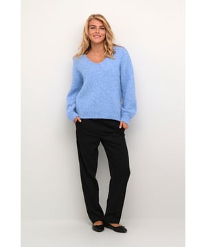 Loose fit,Lange Ärmel  Extra schonwäsche 30°, Nicht bleichen, Nicht im Trockner trocknen, Liegend trocken im Schatten, Kalt bügeln max. 110° C, Trockenreinigung  53% Polyacryl,39% Polyester,8% Wolle