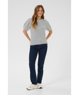 Regular fit,Kurzarm  Extra schonwäsche 30°, Nicht bleichen, Nicht im Trockner trocknen, Liegend trocken im Schatten, Kalt bügeln max. 110° C, Trockenreinigung  64% Polyester (Recycelt),18% Polyacryl,10% Wolle (zertifiziert),5% Alpaka,3% Elasthan
