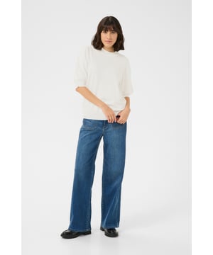 Regular fit,Elleboog lengte  Fijne was 30°, niet bleken, niet in de droger drogen, Liggend laten drogen in de schaduw, koud strijken max. 110° C, Droogreiniging  80% Viscose,20% Nylon
