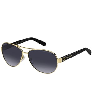 Elevate your style with the Marc Jacobs Grey Gradient Lensed Gold Detail Black Sunglasses. Featuring a sleek black frame accented with luxurious gold details, these sunglasses combine fashion and function effortlessly. The grey gradient lenses provide optimal sun protection while adding a sophisticated touch to your look. Designed specifically for women, they offer both comfort and a flattering fit, making them perfect for any occasion. Whether you're out in the city or relaxing by the beach, these Marc Jacobs sunglasses ensure you stand out with timeless elegance and modern flair. 100% Metal
60X13X135
