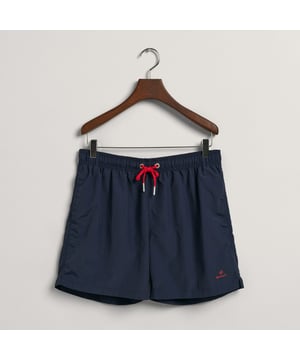 Elastic waistband with drawstring.Mesh inner pant.GANT logo embroidery at bottom leg.Regular fit.