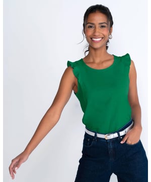 This sleeveless top features a neat neckline and charming frill shoulder detail, perfect for your holiday wardrobe. The regular fit ensures comfort, while the elegant design adds a touch of femininity.