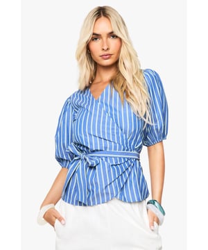 Steal the style top spot in a statement separate from the tops collectionCamis or crops, bandeaus or bralets, we've got all the trend-setting tops so you can stay statement in separates this season. Hit refresh on your jersey basics with pastel hues and pick a quirky kimono to give your ensemble that Eastern-inspired edge. Off the shoulder styles are oh-so-sweet, with slogans making your tee a talking point.