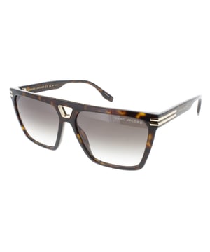 MARC JACOBS Havana Brown zonnebril met vierkant montuur biedt de perfecte mix van luxe en functionaliteit. Deze designer zonnebril heeft een elegant vierkant montuur in rijk havanabruin dat elke gezichtsvorm complementeert. Vervaardigd met hoogwaardige materialen, biedt hij uitzonderlijke uv-bescherming en tilt hij je stijl naar een hoger niveau met de iconische Marc Jacobs-verfijning. Maak een statement en bescherm je ogen met deze onmisbare accessoires voor de modebewuste persoon. Gemaakt in Italië, 58x14x145, 100% kunststof.