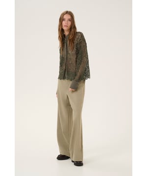 Loose fit,Korte lengte,Lange mouwen  Fijne was 30°, niet bleken, niet in de droger drogen, Druipnat ophangen, koud strijken max. 110° C, Droogreiniging  100% Polyester