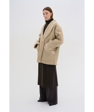 Box fit,Heup lengte,Lange mouwen  Chemisch laten reinigen, niet bleken, niet in de droger drogen, Druipnat ophangen, koud strijken max. 110° C, Droogreiniging  100% Polyester