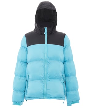 Jetzt kommt Farbe ins Spiel. Die wattierten Pufferjacken von myMo ATHLSR sorgen mit ihrer Bicolor-Optik für ein winterliches Highlight. Ausgestattet mit einer Kapuze, seitlichen Reißverschlusstaschen, verstellbaren Ärmelabschlüssen und einem elastischen Zugband im Saum kann Sie das Trend-Design entspannt vor niedrigen Temperaturen schützen. Das synthetische Füllmaterial isoliert – auch ohne Zusatz von tierischen Produkten.  Jacke