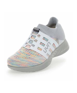 Bequemer Turnschuh / Sneaker der Marke UYN. Hoher Tragekomfort zeichnet dieses Paar aus. Auf dem Weg zur Arbeit, zur Uni, zur Schule oder in deiner Freizeit sind diese Treter unentbehrlich.