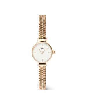 Practical, hardwearing and reliable watches from Daniel Wellington. This Ladies Petite Mini Evergold Gold 19mm Watch DW00100745 has all the Daniel Wellington traits, a sublime meticulously crafted timepiece for all occasions. And like all watches from us, you can buy with complete confidence knowing we are official Daniel Wellington dealers so your Ladies Petite Mini Evergold Gold 19mm Watch DW00100745 will arrive with a full manufacturer backed warranty and all documents.