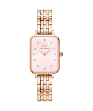As you would expect from a manufacturer as highly regarded as Daniel Wellington, you get a watch that will last the test of time. All Daniel Wellington watches have been manufactured using strong and durable parts to keep your brand new  DW00100621 Ladies Quadro Link Rose Gold 20mm Watch ticking for years to come.
