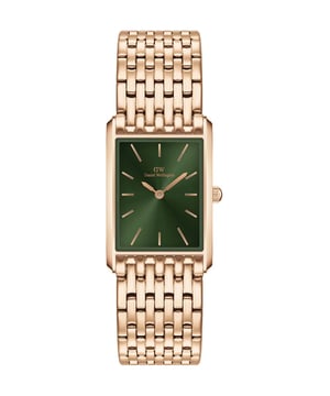 You can't go wrong with this Ladies Bound Rose Gold 22mm Watch DW00100704 from Daniel Wellington, each and every Daniel Wellington watch is meticulously designed and crafted using high quality materials. And by buying the Ladies Bound Rose Gold 22mm Watch DW00100704 here, you can also sleep sound knowing your new watch will be fully backed by the manufacturer's warranty in the very unlikely event it should develop a fault.
