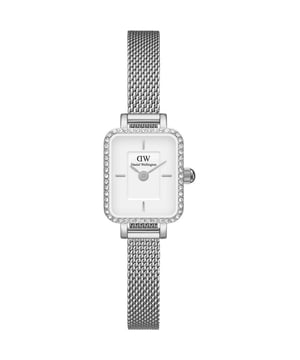 Yet again another superb example of what Daniel Wellington is all about, impressive design, functionality and great value for money too. The Ladies Quadro Mini Lumine Silver 15mm Watch DW00100732 like all Daniel Wellington watches are durable and long lasting. Of course your new DW00100732 Ladies Quadro Mini Lumine Silver 15mm Watch will also arrive with all the official Daniel Wellington warranty documentation for your complete peace of mind.