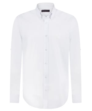 Das Felix Hardy Herren Basic-Hemd – ein zeitloses Essential für jede Garderobe. Gefertigt aus hochwertigem, atmungsaktivem Stoff bietet dieses Hemd ultimativen Komfort und einen gepflegten Look. Dank seines schlichten, minimalistischen Designs mit klassischem Kragen und durchgehender Knopfleiste ist es sowohl für legere als auch formelle Anlässe vielseitig einsetzbar. Die taillierte Passform sorgt für eine elegante Silhouette, während das leichte Material ganztägigen Tragekomfort gewährleistet. Ob lässig mit Jeans oder elegant mit Stoffhosen kombiniert – dieses Basic-Hemd ist die perfekte Grundlage für mühelosen Stil.