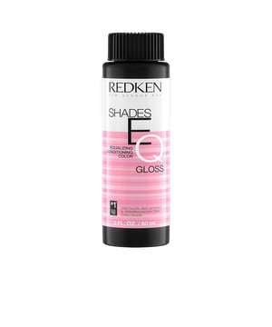 SHADES EQ Gloss von Redken bietet eine schonende und anregende Färbung für Ihr Haar. Die spezielle Formel mit einem sauren pH-Wert kommt ganz ohne Ammoniak aus und beinhaltet ein Protein-Komplex, der hilft, die Haarkutikula zu reparieren, zu stärken und zu versiegeln. Diese pflegende Farbe, die Farbstoffe und Oxidationsmittel vereint, ermöglicht es Ihnen, Ihr Haar zu nuancieren sowie zu beleben und zu korrigieren.
