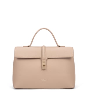 Bolso de mujer. El cierre es con giro. Los bolsillos internos son uno con cremallera y dos abiertos. Los bolsillos externos están ausentes. La correa para el hombro es ajustable y extraíble. El mango está fabricado en PU. Hay dos compartimentos internos. El material exterior es Cuero Vegano/Pu. Internamente no está forrado. Medidas: 30,5x19,5x13 cm. Producto de moda