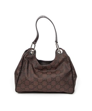 Gucci Tassen Colbert Hobo  Schoudertas in de Bruin Doek in de Zilver  hardware. Het product is in In Uitstekende Staat (A).
  Afmetingen: 20x35x11.5 cm 
  Inclusief accessoires: None
      
  BrandCo Paris vindt zeldzame artikelen in de beste staat voor ongelooflijke prijzen. Het is de moeite waard om geduldig te zijn! Koop met vertrouwen: alle artikelen van BrandCo Paris worden zorgvuldig geselecteerd en geverifieerd door ons team van experts.

  Alle artikelen worden geleverd met een certificaat van echtheid en verpakt door BrandCo Paris.

  Classificatietabel voor de conditie van het artikel:

  N (als nieuw)
  AA (perfecte staat)
  A (uitstekende staat)
  AB (zeer goede staat)
  B (goede/redelijke staat)
