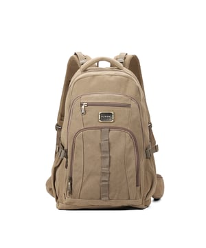 Mochila unisex. El cierre es con cremallera. Los bolsillos internos son bolsillos multifuncionales. Hay tres bolsillos externos con cremallera y dos laterales abiertos. Falta la correa para el hombro. El asa es de tela. Hay un compartimento interno. El material exterior es poliéster. Internamente está forrado en poliéster. Medidas: 55x34x16 cm. Producto de moda