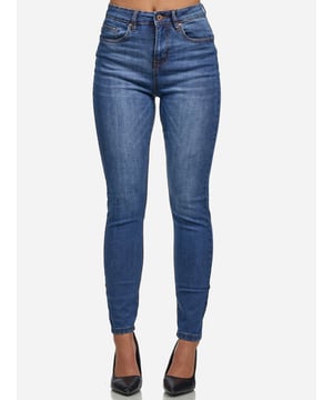 •Moderne & zeitlose Damen Jeanshose von Tazzio
•Verschluss: Reißverschluss (verdeckter Zip Fly)
•Hosentaschen: Eingrifftaschen, Coinpocket, Gesäßtaschen
•5-Pocket-Style
•Stretchanteil für eine optimale Passform
•Gürtelschlaufen
•Unifarben
•Hochwertiges Material & bequem zu tragen
•Ideale Damen Jeans das ganze Jahr

Passform
•Passform: Skinny Fit (High Waist)
•Länge: Knöchellang
•Leibhöhe: hoch

Material & Pflege
•Material Oberstoff: 97% Baumwolle, 3% Elasthan
•Materialkonstruktion: Denim/Jeans
•Elastizität: Leicht elastisch
•Pflegehinweise: Maschinenwäsche