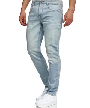 •Moderne & zeitlose Herren Jeans von Tazzio

•Verschluss: Knopfverschluss (verdeckter Zip Fly)
•Hosentaschen: Eingrifftaschen, Coinpocket, Gesäßtaschen
•Stretchanteil für eine optimale Passform
•Gürtelschlaufen
•Hochwertiges Material & bequem zu tragen
•Ideale Jeans das ganze Jahr

Passform
•Passform: Slim Fit
•Länge: Lang
•Leibhöhe: normal

Material & Pflege
•Material Oberstoff: 97% Baumwolle, 3% Elasthan
•Materialkonstruktion: Denim/Jeans
•Elastizität: Leicht elastisch
•Pflegehinweise: Maschinenwäsche