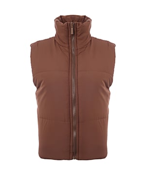 Main: 100% Polyester. The Threadbare Giraffe padded gilet is a stylish addition to any wardrobe, perfect for those chilly days when you need an extra layer of warmth. Its sleeveless design and high collar make it a versatile piece that can be worn over a sweater or under a coat, while the zip fastening and side pockets add practicality and convenience. Made from 100% polyester, it's not only fashionable but also durable and easy to care for. Whether you're out for a walk in the countryside or running errands in the city, this chocolate brown gilet will keep you cozy and chic.