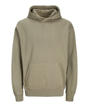 Das Jack & Jones Junior Sweatshirt für Jungs ist ein echter Allrounder für kalte Tage. Mit seinem klassischen Rundhalsausschnitt und den Rippbündchen an Ärmeln und Saum bietet es eine bequeme Passform, die für hohen Tragekomfort sorgt. Der weiche, angeraute Stoff auf der Innenseite hält warm und fühlt sich angenehm auf der Haut an. Die praktische Kapuze schützt vor Wind und Kälte, während die Kängurutasche Platz für kleine Dinge oder kalte Hände bietet. Hergestellt aus hochwertigen Materialien, verspricht dieses Langarmshirt sowohl Langlebigkeit als auch Komfort. Ideal für entspannte Tage in der Freizeit, in der Schule oder einfach zum Chillen zu Hause. Ein vielseitiges und gemütliches Modell, das Stil und Funktion vereint – perfekt für Jungs, die es bequem und modern mögen.