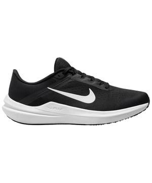 Erleben Sie die perfekte Kombination aus Style und Performance mit den Nike Air Winflo 10 Sneakers in Schwarz. Aus strapazierfähigem Synthetikmaterial und mit einer robusten Gummisohle gefertigt, bieten diese Sneaker zuverlässigen Halt und lange Haltbarkeit. Der Schnürverschluss sorgt für sicheren Sitz, während der ikonische Nike Swoosh auf beiden Seiten für einen eleganten, sportlichen Look sorgt. Die Nike Cushlon-Sohle bietet hervorragende Dämpfung für Komfort beim Laufen und bei alltäglichen Aktivitäten. Diese für Herren entworfenen und in Vietnam hergestellten Sneaker vereinen hochwertige Verarbeitung mit modernem Design für sicheres und bequemes Laufen. 100 % Textil