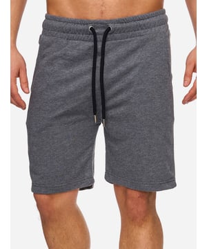 Artikelbeschreibung


	Bequeme Herren Jogging Shorts von Tazzio
	
Verschluss: Tunnelzugband
	
Hosentaschen: Eingrifftaschen, Gesäßtasche
	Basic Style
	Gerippter Bund
	Elastisches Material für eine bessere Passform
	Lockerer Tragekomfort
	Qualitativ hochwertige Verarbeitung der Materialien


Passform


	
Passform: Regular Fit
	
Länge: Kurz
	
Leibhöhe: Normal


Material &amp; Pflege


	
Material Oberstoff: 90% Baumwolle, 10% Elasthan
	
Materialkonstruktion: Sweatware
	
Elastizität: Leicht elastisch
	
Pflegehinweise: Maschinenwäsche