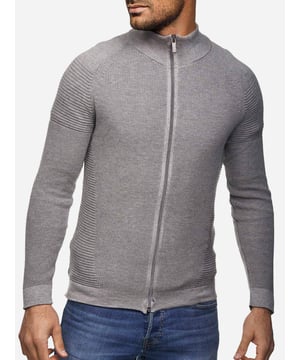 Beschreibung


	Moderne &amp; zeitlose Basic Strickjacke von Tazzio
	Passform: Slim Fit
	Verschluss: Reißverschluss
	Strickart: Grobstrick
	Ausschnitt: Stehkragen
	Ohne Taschen
	Hochwertiges Material &amp; bequem zu tragen
	Ideal für den Frühling, Herbst &amp; Winter