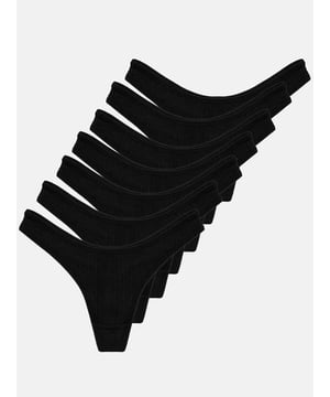 Artikelbeschreibung


	Damen 7er-Pack Slips von Tazzio
	Bequeme Slips &amp; weiches Tragegefühl
	Trendige Ripp-Struktur
	Optimaler Tragekomfort &amp; erstklassiger Sitz
	Elastische Abschlüsse an Taillen- und Beinausschnitten
	Elastisches Baumwollmaterial für einen bequemen Halt
	Set aus verschiedenen Farben
	Hochwertige und softe Qualität


Passform


	
Passform: Sehr eng
	
Schnitt: Figurbetont
	
Leibhöhe: Normal


Material &amp; Pflege


	
Material Oberstoff: 95% Baumwolle, 5% Elasthan
	
Elastizität: Leicht elastisch
	
Pflegehinweise: Maschinenwäsche