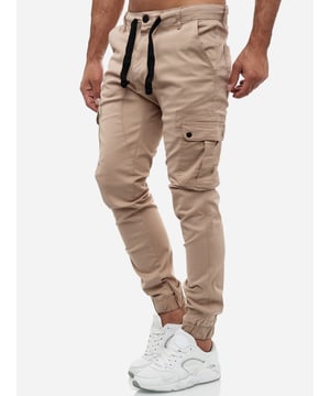 Artikelbeschreibung


	Moderne &amp; zeitlose Herren Jeans von Tazzio
	
Verschluss: Tunnelzug
	
Hosentaschen: Eingrifftaschen, Cargotaschen, Gesäßtaschen
	Stretchanteil für eine optimale Passform
	2 Taschen an den Beinseiten, via Knopf verschließbar
	Im Jogger-Stil
	Geschlossener Beinabschluss
	Hochwertiges Material &amp; bequem zu tragen
	Ideale Hose für das ganze Jahr


Passform


	
Passform: Regular Fit
	
Länge: Knöchellang
	
Leibhöhe: Normal


Material &amp; Pflege


	
Material Oberstoff: 97% Baumwolle, 3% Elasthan
	
Elastizität: Leicht elastisch, elastischer Bund
	
Pflegehinweise: Maschinenwäsche