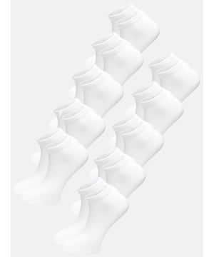 Artikelbeschreibung


	Herren 10er-Pack Sneakersocken von Tazzio
	Bequeme Sneakersocken
	Perfekt für jeden Alltag
	Optimaler Tragekomfort &amp; erstklassiger Sitz
	Hochwertige und weiche Qualität


Passform


	
Länge: Knöchelhoch


Material &amp; Pflege


	
Material Oberstoff: 80% Baumwolle, 18% Polyester, 2% Elasthan
	
Materialkonstruktion: Strick
	
Pflegehinweise: Maschinenwäsche