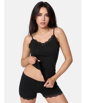 Artikelbeschreibung


	Damen Set 2er-Pack Unterhemden inkl. Panty von Tazzio
	Bequeme Unterhemden &amp; weiches Tragegefühl
	Optimaler Tragekomfort &amp; erstklassiger Sitz
	Elastisches Baumwollmaterial für einen bequemen Halt
	Set aus Unterhemd und Panty
	Hochwertige und softe Qualität


Passform Unterhemd


	
Passform: Schmal
	
Schnitt: Gerade
	
Ausschnitt: V-Ausschnitt
	
Ärmellänge: Spaghettiträger


Passform Panty


	
Passform: Schmal
	
Schnitt: Gerade
	
Leibhöhe: Normal


Material &amp; Pflege


	
Material Oberstoff: 95% Baumwolle, 5% Elasthan
	
Elastizität: Leicht elastisch
	
Pflegehinweise: Maschinenwäsche
