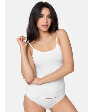 Artikelbeschreibung


	Damen Set 2er-Pack Unterhemden inkl. Slip von Tazzio
	Bequeme Unterhemden &amp; weiches Tragegefühl
	Optimaler Tragekomfort &amp; erstklassiger Sitz
	Elastisches Baumwollmaterial für einen bequemen Halt
	Set aus Unterhemd und Slip
	Hochwertige und softe Qualität


Passform Unterhemd


	
Passform: Schmal
	
Schnitt: Gerade
	
Ausschnitt: Tiefer Rundhals
	
Ärmellänge: Spaghettiträger


Passform Slip


	
Passform: Schmal
	
Schnitt: Gerade
	
Leibhöhe: Normal


Material &amp; Pflege


	
Material Oberstoff: 95% Baumwolle, 5% Elasthan
	
Elastizität: Leicht elastisch
	
Pflegehinweise: Maschinenwäsche
