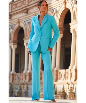 That colour looks great on you
Timeless tailored fit
Waist-cinching single-breasted fastening
You'll wear it for work and play
It looks amazing with the matching trousers
Try it with white jeans