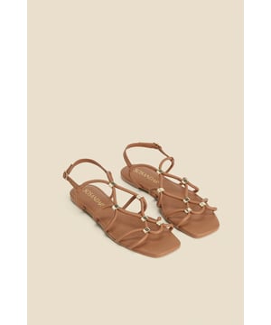 Found: the perfect summer sandal
Chic strappy style
Luxe gold details you can adjust for the perfect fit
Timeless tan goes with everything
Elevate denim shorts and a vest top
Slip on with summer dresses