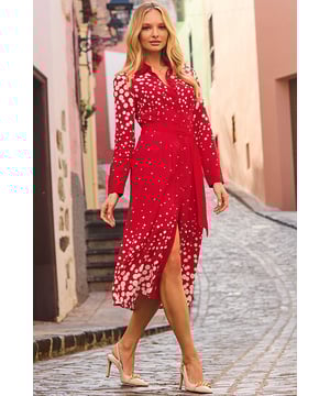 The dress that'll have everyone asking, ‘Where did you get that?’Timeless shirt dress silhouette - it's a best-seller for a reason Cinching belt, pleated waist detail - it's cut to flatter Head-turning red hue with a chic spot print Style with courts for office chic Add espadrilles and a raffia bag for sunny day style
