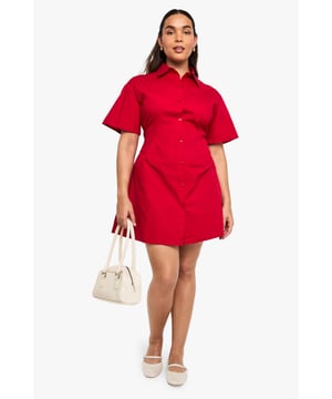 boohoo PlusYou&rsquo;ll find full on fashion for the fuller figure with the boohoo Plus range. Delivering directional designs for UK sizes 16 to 24, this ultra-flattering collection combines perfectly proportioned fits with statement styles so that you can stay on top of this season&rsquo;s trends.