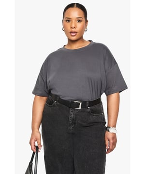 Versatile 2-pack of oversize T-shirts
        Relaxed fit for ultimate comfort
        Soft jersey fabric for all-day wear
        Crew neckline for a classic look
        Short sleeves with dropped shoulders
    
    Embrace laid-back chic with this duo of oversize T-shirts from Boohoo's plus-size collection. Perfect for the fashion-forward woman who values both style and comfort, these versatile pieces are ideal for creating effortless everyday looks. The relaxed silhouette allows for easy layering, making them suitable for various casual occasions. Style them with your favourite denim for a classic ensemble, or pair with wide-leg trousers and trainers for a trendy street-style vibe. These T-shirts are your go-to for family gatherings, weekend brunches, or casual outings with friends. The soft jersey fabric ensures all-day comfort, whether you're running errands or lounging at home. With their timeless design and generous fit, these T-shirts are set to become staples in your wardrobe, offering endless styling possibilities for the modern, confident woman.