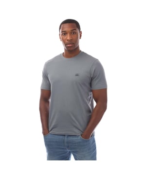Heren C.P. Company 30-1 Jersey Logo Patch T-shirt in blauw.- Geribde ronde hals.- Korte mouwen.- Geborduurde logo patch op borst.- Normale pasvorm.- 100% katoen.- Ref: 18CMTS031A872