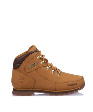 Boys Timberland Euro Rock Lace Up Boot in wheat.- Nubuck Leather upper.- Lace up fastening.- Padded collar.- Contrast collar and sole stripe.- Branding to heel side and tongue.- Anti-fatigue removable footbed.- ReBOTL fabric lining containing at least 50% recycled plastic.- Gripstick rubber.- Ref: A43PR2311