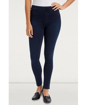 These Jegging are made with faux front pockets, functional back pockets, mock zip fly and belt loops. Contoured from hip to hemline, sits just below natural waist for that comfort fit you've come to love so you can look your best from every angel.
Stretch Cotton
64% cotton, 35% polyester, 1% spandex
30" Inside Leg
Sizing: As expected 
Fit: Regular
Fit: High Rise, Pull On.

30" Inside Leg.