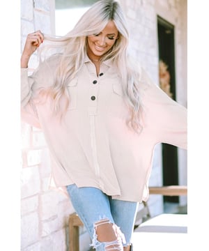 Blusa de manga larga con cuello y medio boton con cuello.
  Abotonada en la parte delantera.
  Material opaco.
  Ligeramente elastico.
  Composicion del material: 75% poliester 20% viscosa 5% elastano.
  Instrucciones de cuidado: Lavar a maquina con agua fria secar en secadora a temperatura baja.
  Importado.
  Medidas del producto: S: busto 48 pulgadas longitud de la manga 282 pulgadas longitud 273 pulgadas.
  Medidas del producto: M: busto 503 pulgadas longitud de la manga 287 pulgadas longitud 281 pulgadas.
  Medidas del producto: L: busto 527 pulgadas longitud de la manga 292 pulgadas longitud 289 pulgadas.
  Medidas del producto: XL: busto 558 pulgadas longitud de la manga 298 pulgadas longitud 296 pulgadas.