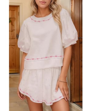 Basisstijl
  Tweedelige set
  Licht rekbaar materiaal
  85% polyester 10% katoen 5% elastaan
  Machinewas koud
  Droogtrommel laag
  Geimporteerd
  Bovenlengte (S): 219 inch
  Schouder (S): 14 inch
  Buste (S): 374 inch
  Mouwlengte (S): 112 inch
  Onderkant Lengte (S): 122 inch
  Taille (S): 264 inch
  Heup (S): 427 inch
  Lengte top (M): 226 inch
  Schouder (M): 146 inch
  Buste (M): 398 inch
  Mouwlengte (M): 114 inch
  Lengte onderkant (M): 126 inch
  Taille (M): 283 inch
  Heup (M): 451 inch
  Lengte bovenkant (L): 234 inch
  Schouder (L): 152 inch
  Buste (L): 421 inch
  Mouwlengte (L): 116 inch
  Lengte onderkant (L): 13 inch
  Taille (L): 303 inch
  Heup (L): 474 inch
  Bovenlengte (XL): 242 inch
  Schouder (XL): 16 inch
  Buste (XL): 453 inch
  Mouwlengte (XL): 118 inch
  Onderkant lengte (XL): 134 inch
  Taille (XL): 331 inch
  Heup (XL): 506 inch