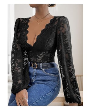 Lace design
  Semi
  sheer
  Highly stretchy
  85% polyamide 15% elastane
  Machine wash cold
  Tumble dry low
  Imported
Material: Lace